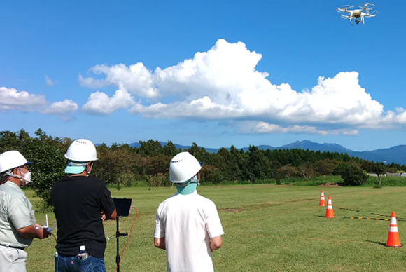 屋外空域もあり一等講習まで対応可能